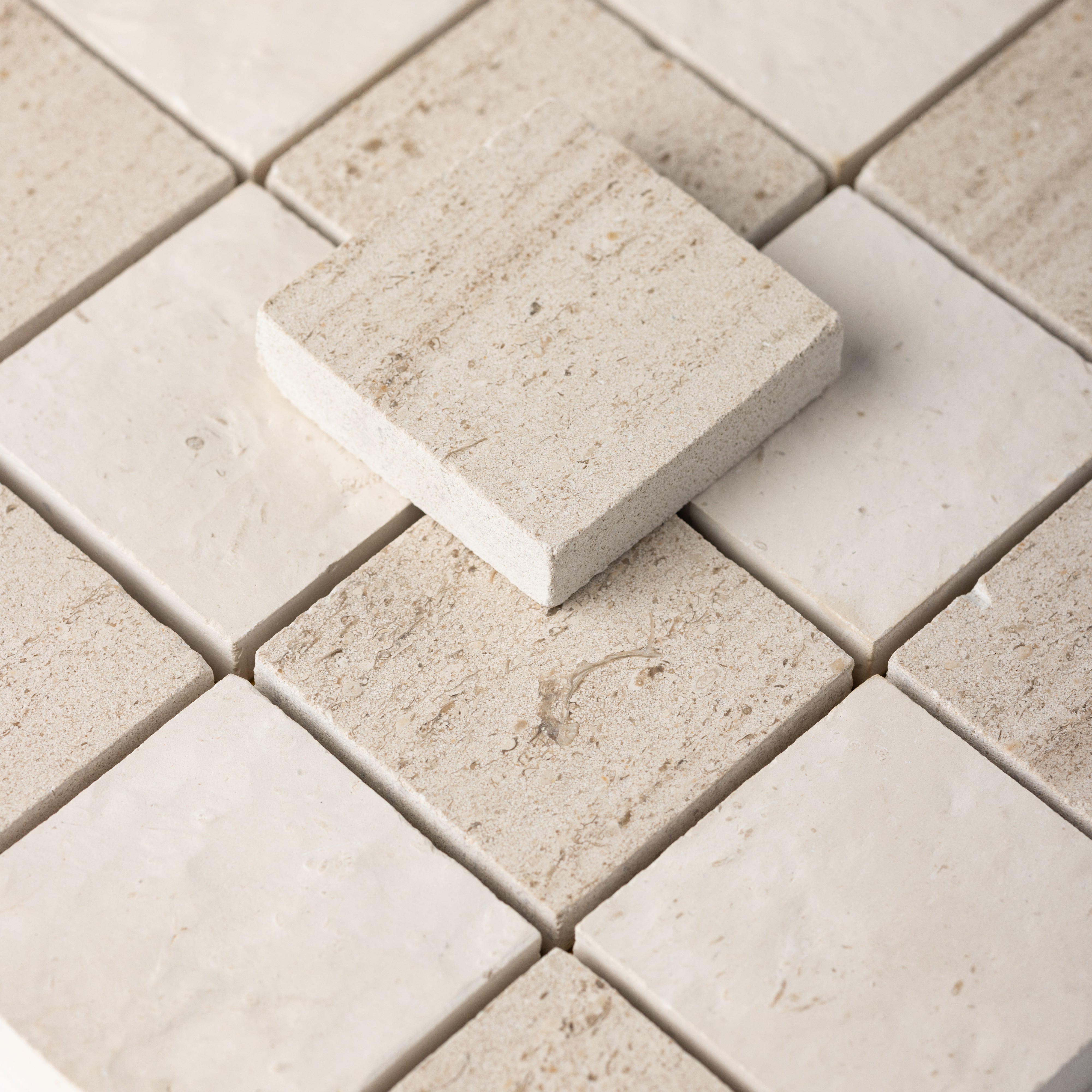 Checker 2x2 Mosaic | Relvinha & Portland Creme Limestone