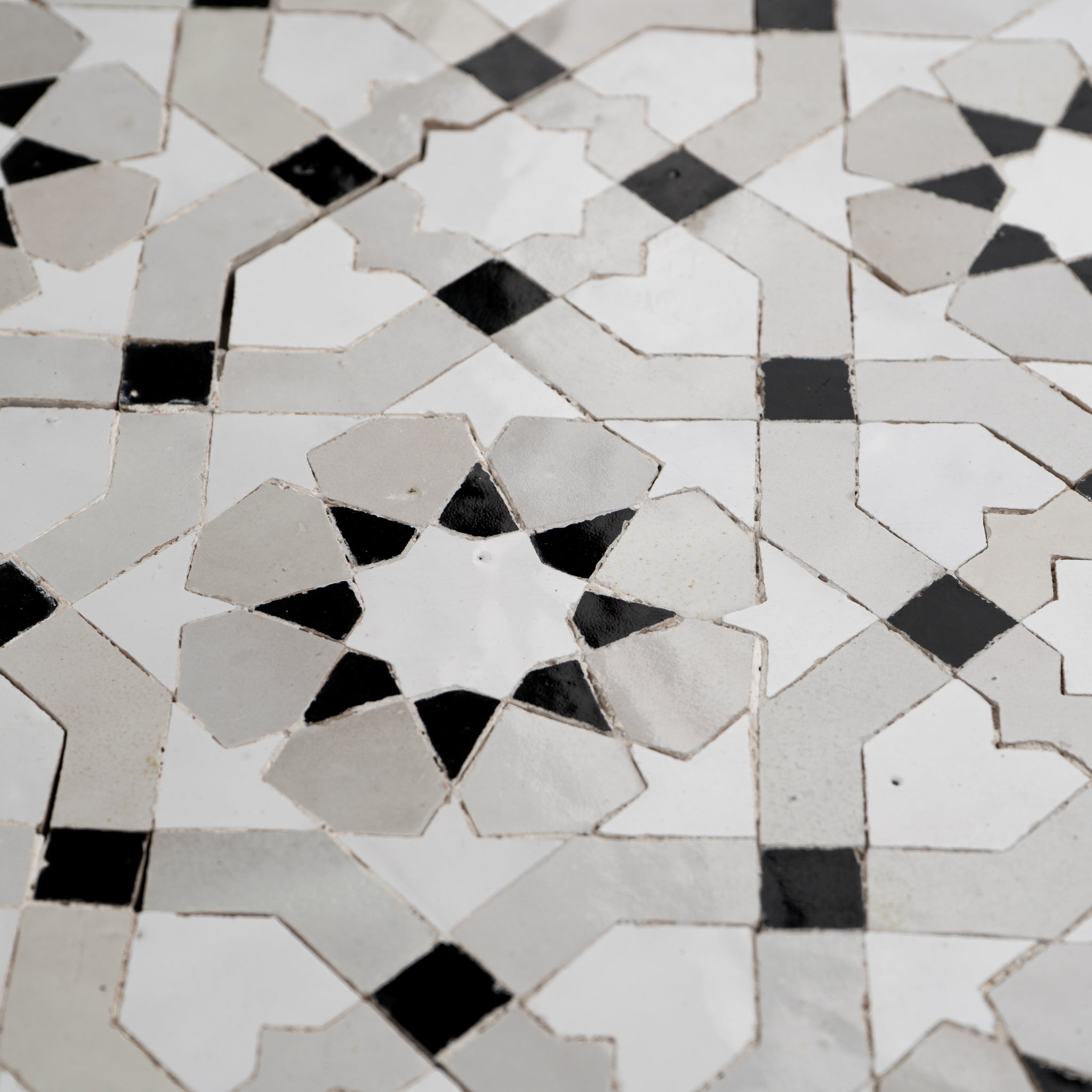 Zellige Mosaic 757-A | Color: (825-801-839)